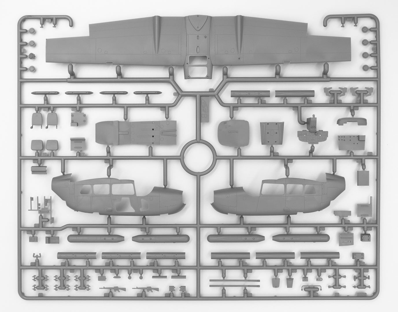 Nakhon Phanom Air Base Plastic Model Kit - Scale 1:48 ICMDS4804