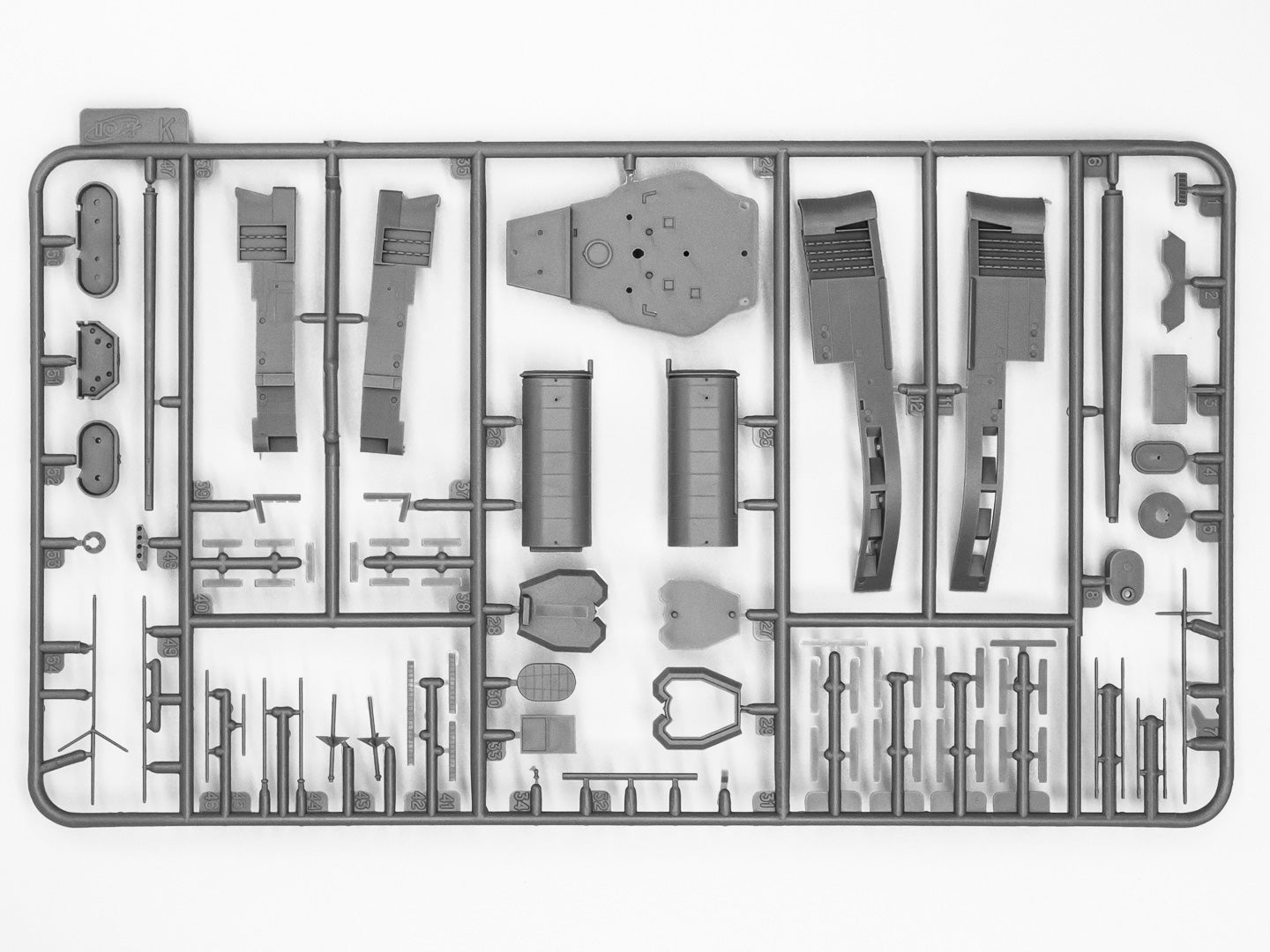 ICM S002 Plastic model ships kit 1:350 Grosser Kurfurst WWI German battleship