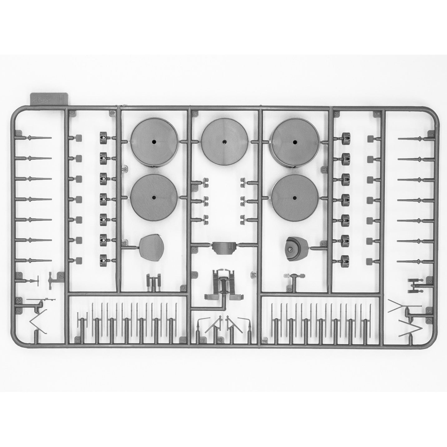 ICM S005 Plastic model ship kit Scale 1:350 Markgraf' WWI German battleship