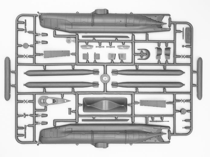 ICM S007 Plastic model submarines kit 1:72 U-Boat Type XXVII "Seehund", late