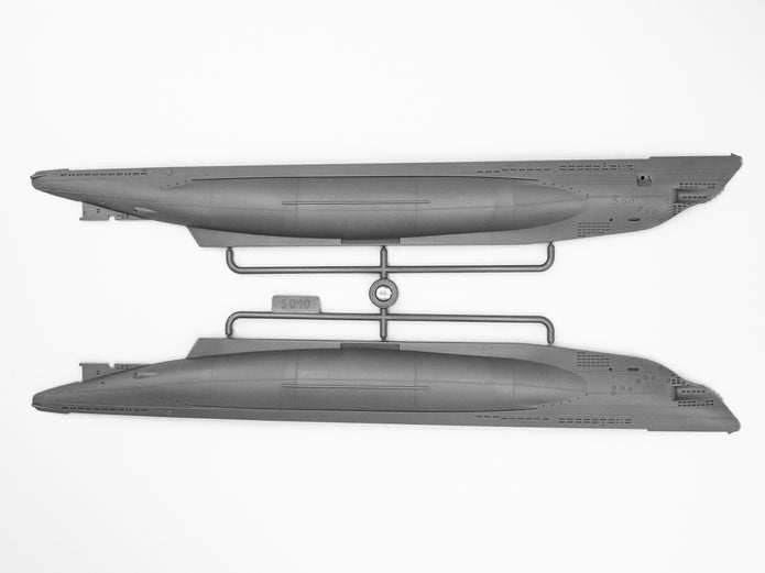 ICM S010 Plastic model kit Scale 1:144 U-Boat Type IIB (1943) German submarine