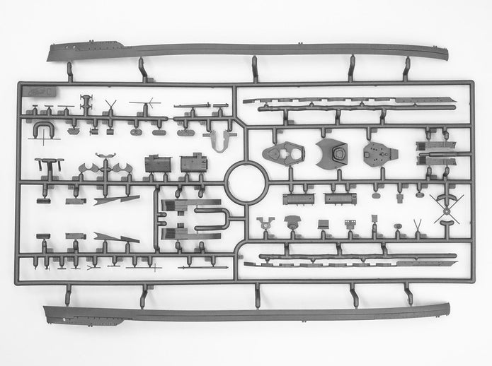 ICM S017 Plastic ship model kit Scale 1:700 German battleship "Markgraf", WWI