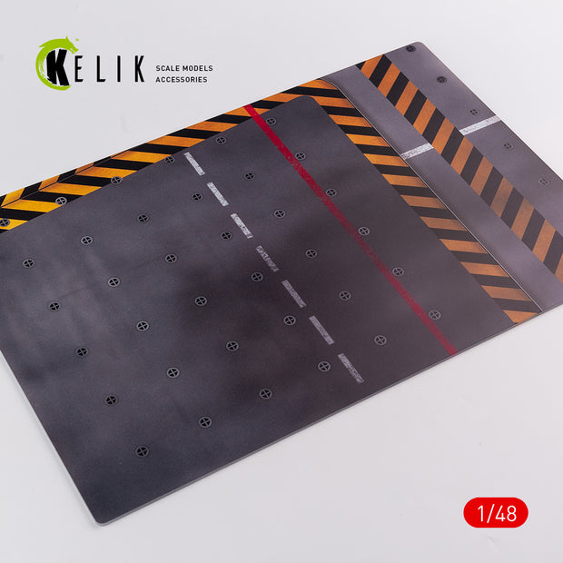 HMS Queen Elizabeth R08 - Acrylic 3 mm (410 x 270 mm) (410 g) Scale 1:48 KeliK KS48011 Stands for Plastic Models