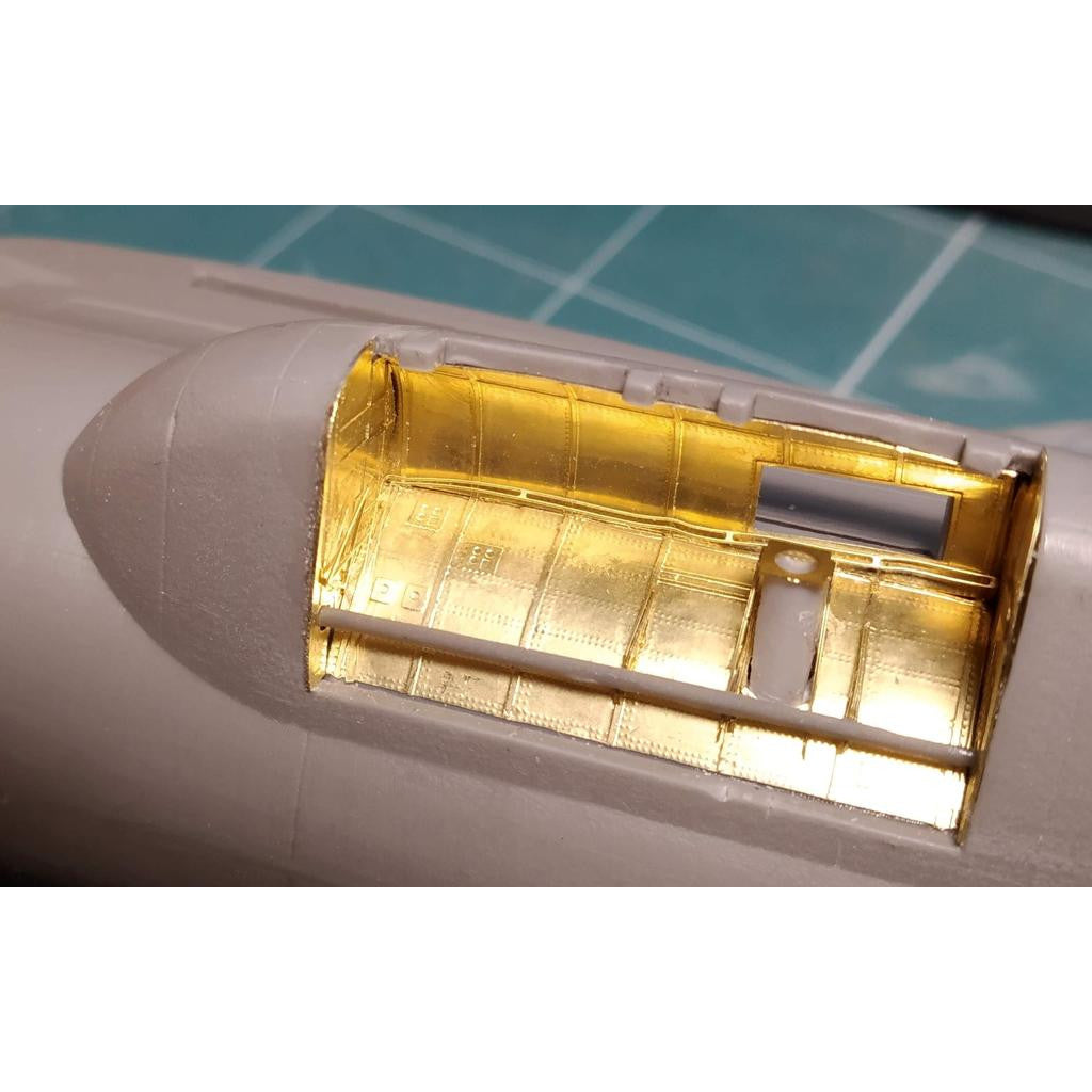Lockheed C-141 B Starlifter, Detailing set for aircraft model kits Exterior, Scale 1:144 Resin, Photoetch (Recommended for kit: Roden) Metallic Details MD14423