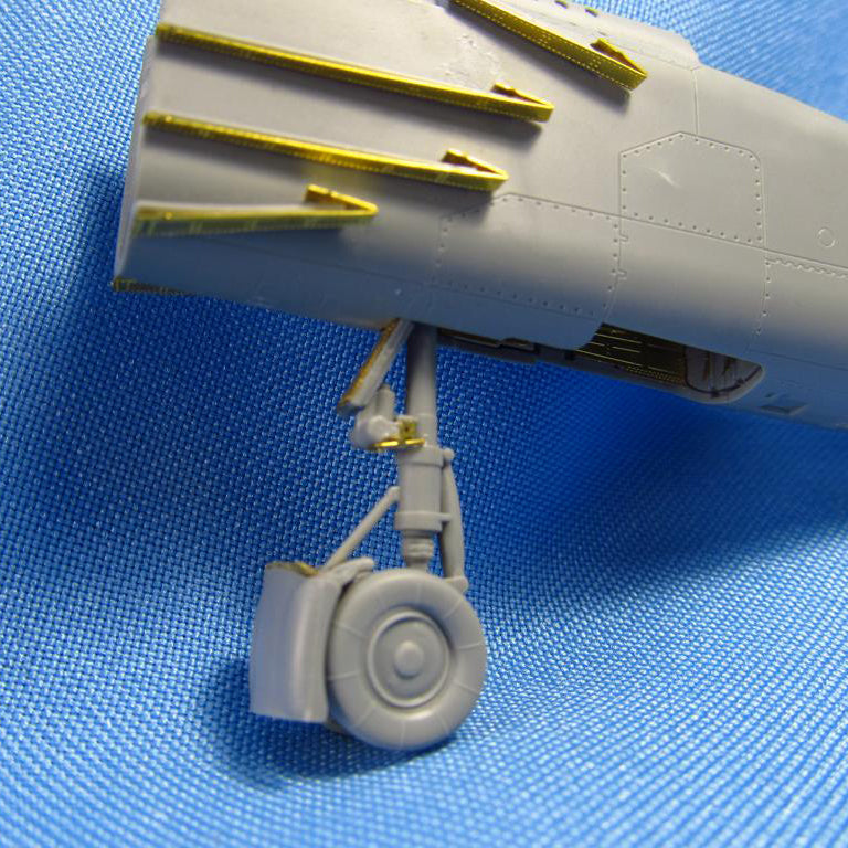Mikoyan MiG-25, Wheel Bays Scale 1:72 Metallic Details MD7212