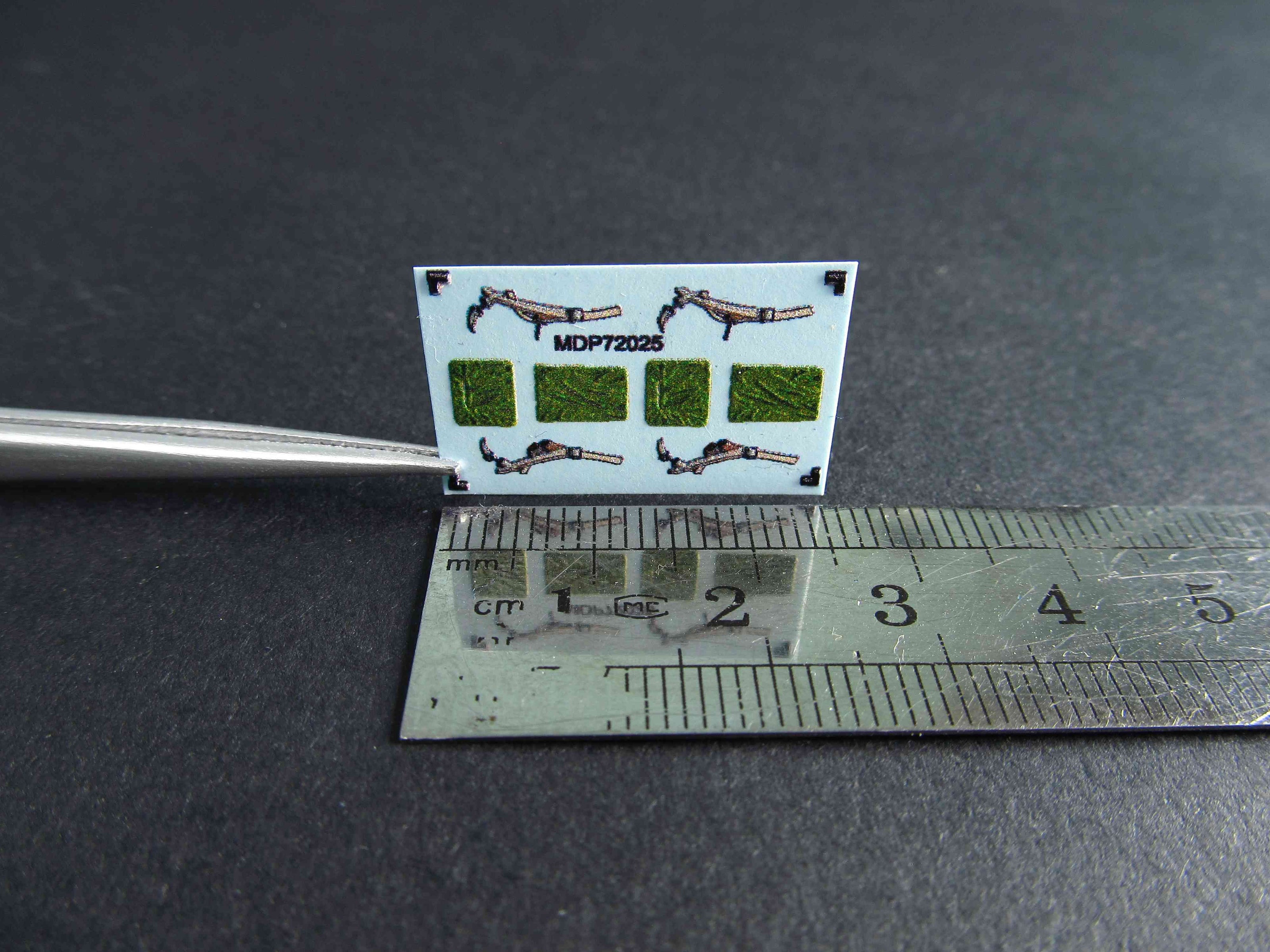 RAF and USAF Aircrew Parachutes Scale 1:72 Metallic Details MDP72025