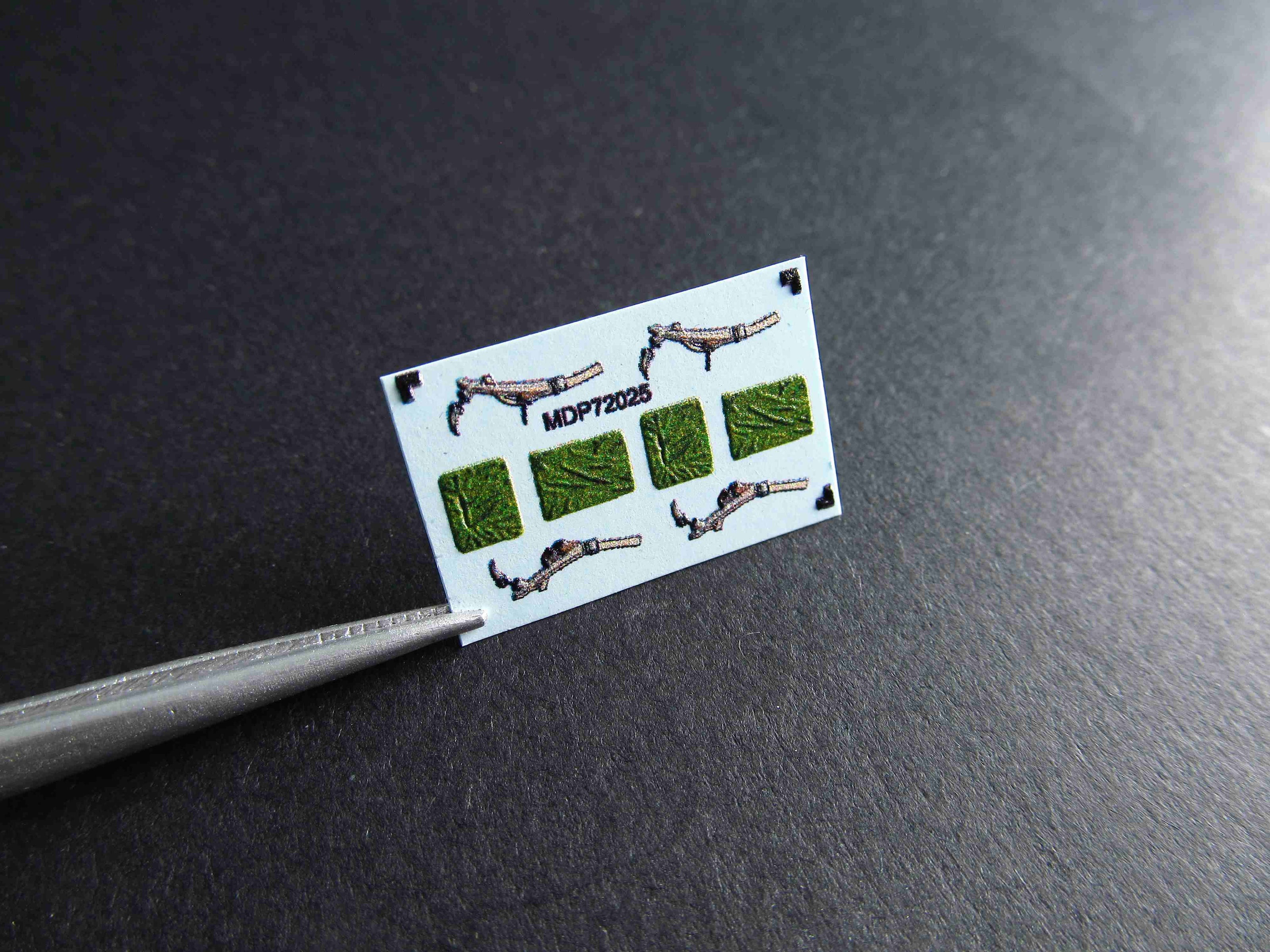 RAF and USAF Aircrew Parachutes Scale 1:72 Metallic Details MDP72025