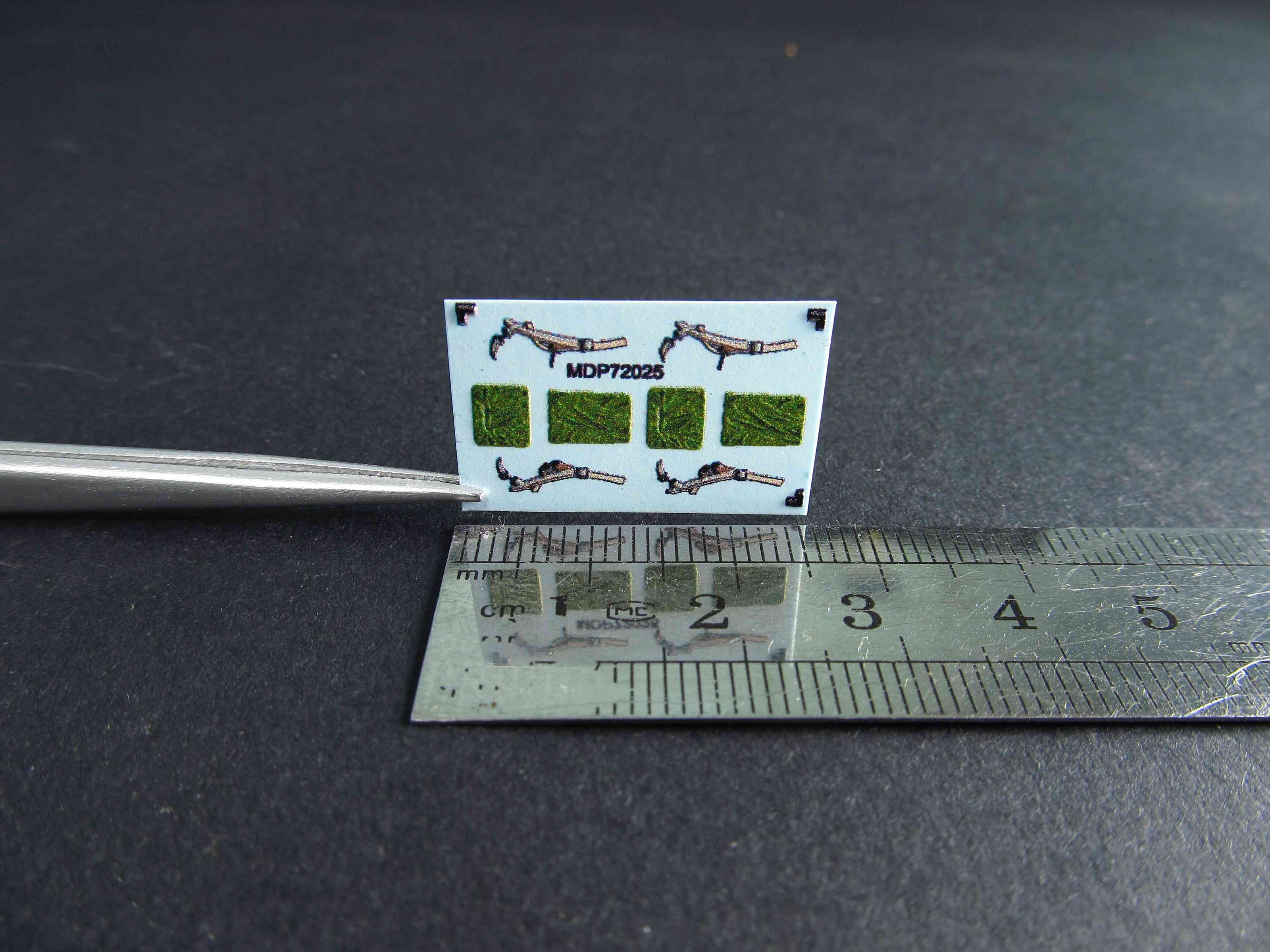 RAF and USAF Aircrew Parachutes Scale 1:72 Metallic Details MDP72025