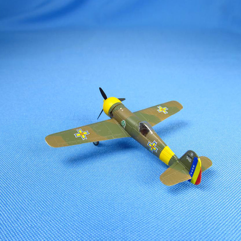 IAR 80 Aircraft Model Kit Scale 1:144 Metallic Details MDR14426