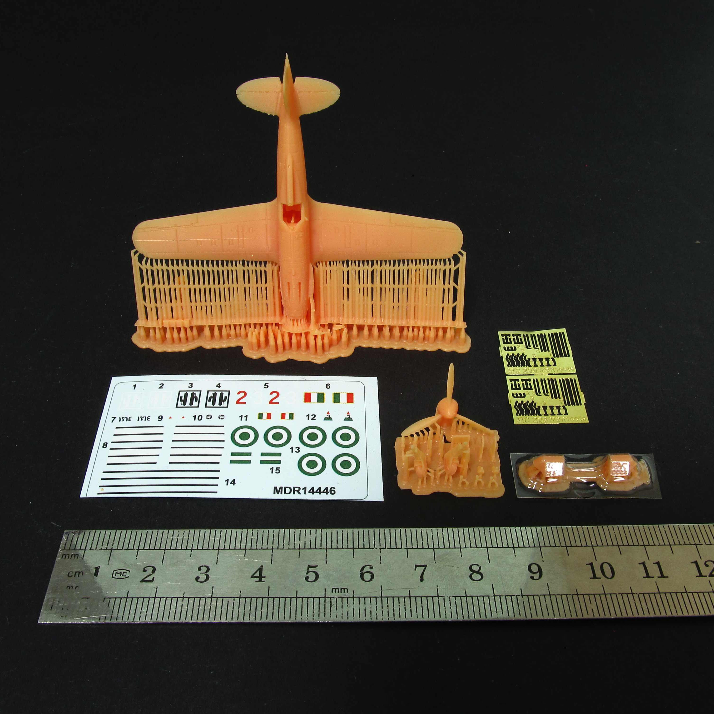 Macchi C.205 Veltro Scale 1:144 Metallic Details MDR14446