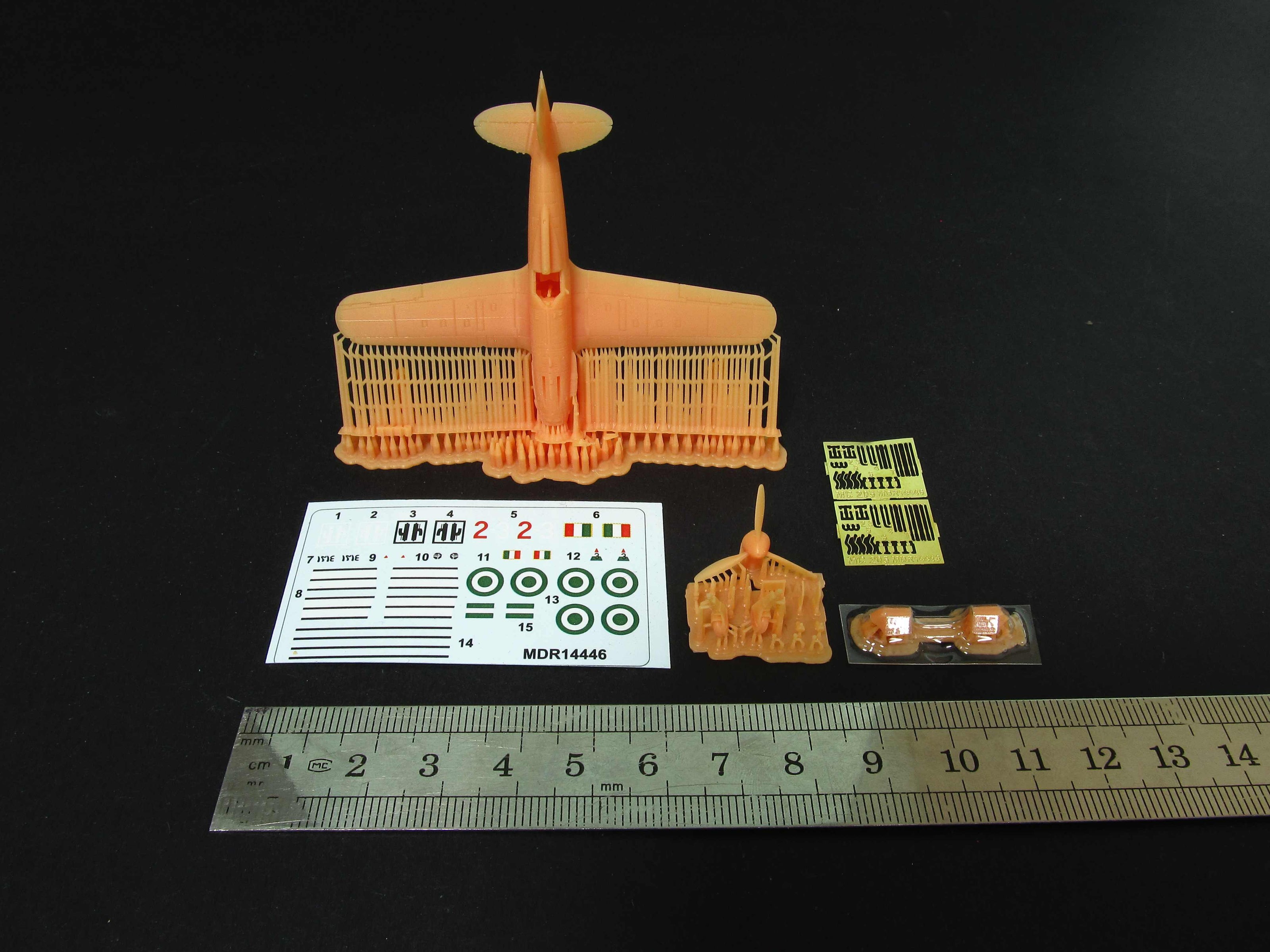 Macchi C.205 Veltro Scale 1:144 Metallic Details MDR14446