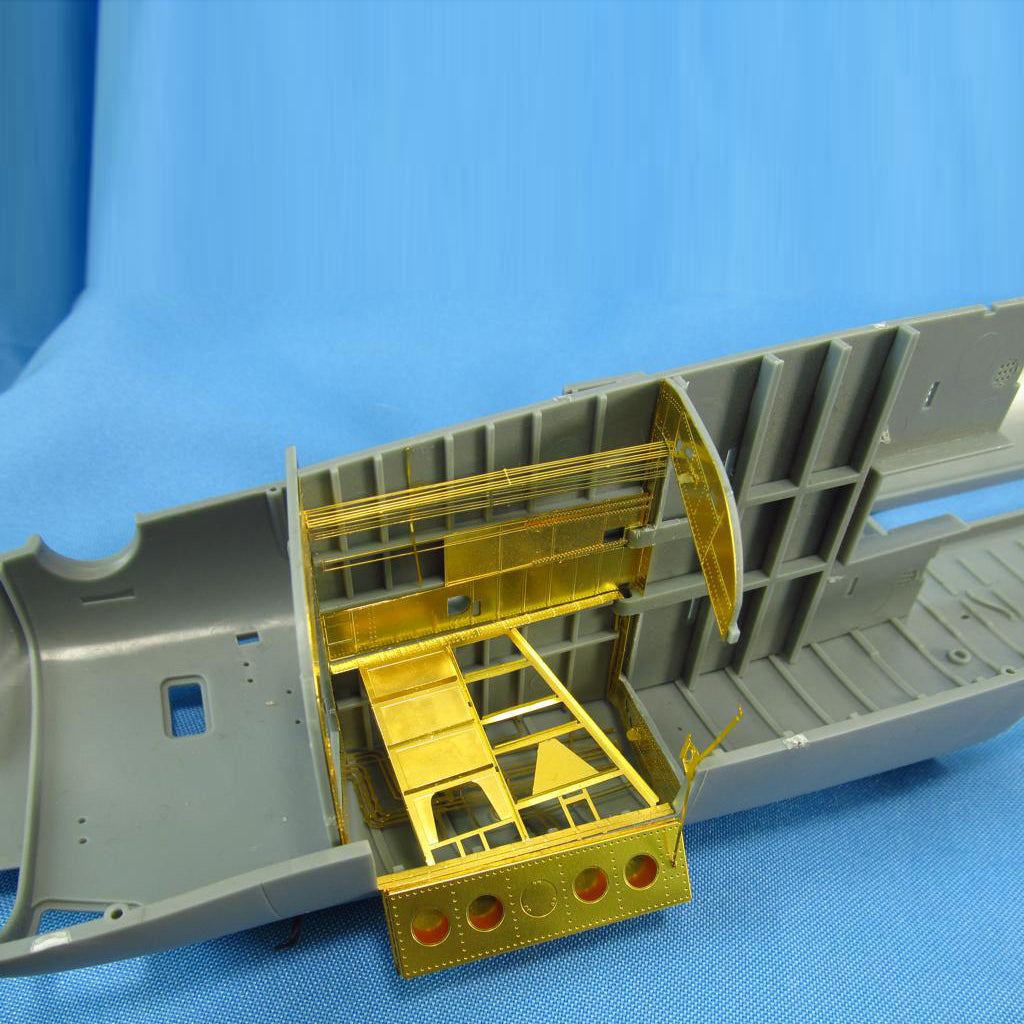 Consolidated B-24 Liberator, Wheel Bays detailing set (for HobbyBoss) Scale 1:32 Metallic Details MDR3202