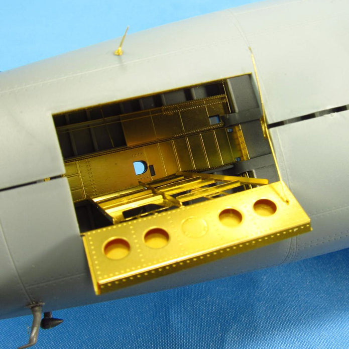 Consolidated B-24 Liberator, Wheel Bays detailing set (for HobbyBoss) Scale 1:32 Metallic Details MDR3202