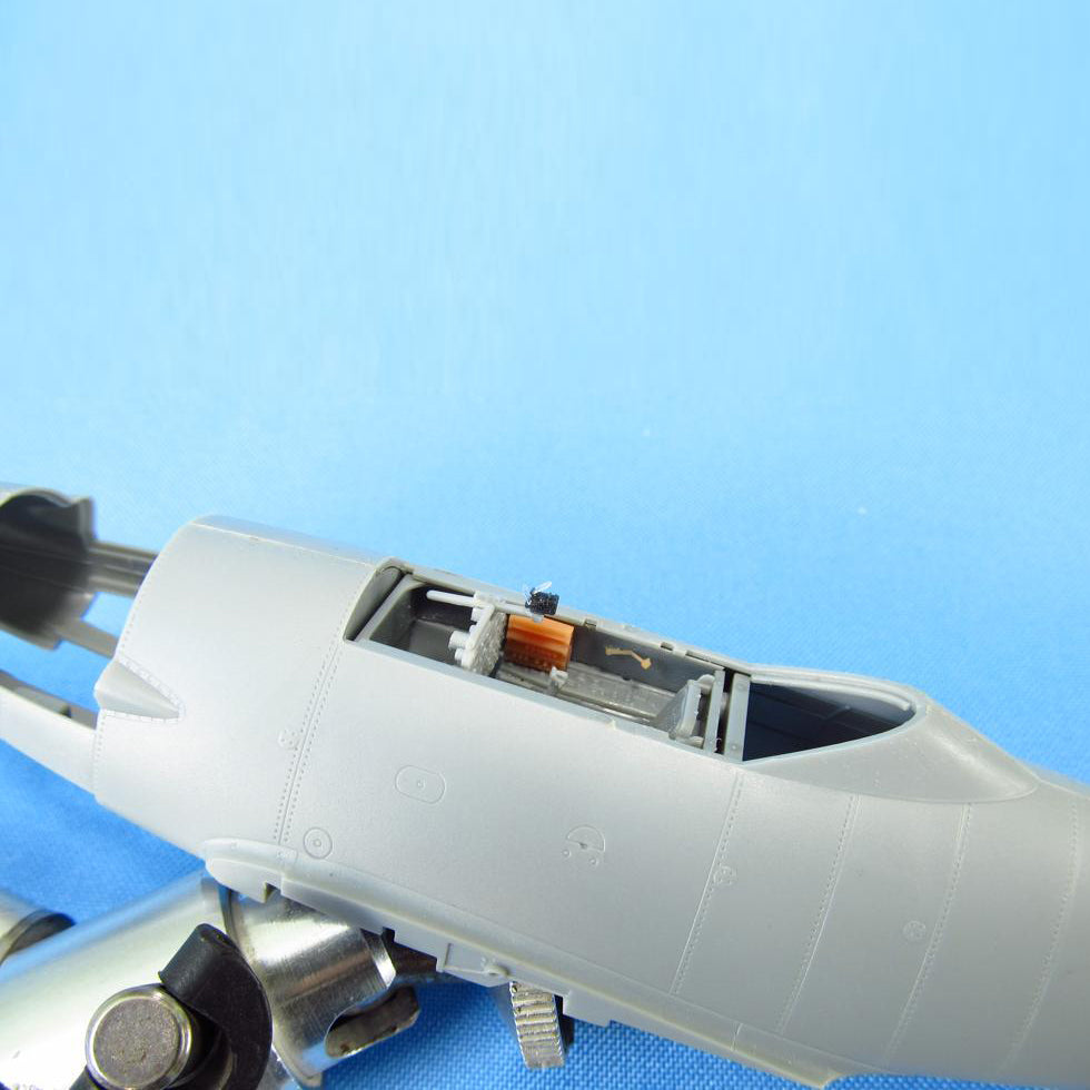 Control handles, Part 2 (for WWII-era German planes) Scale 1:32 Metallic Details MDR3211