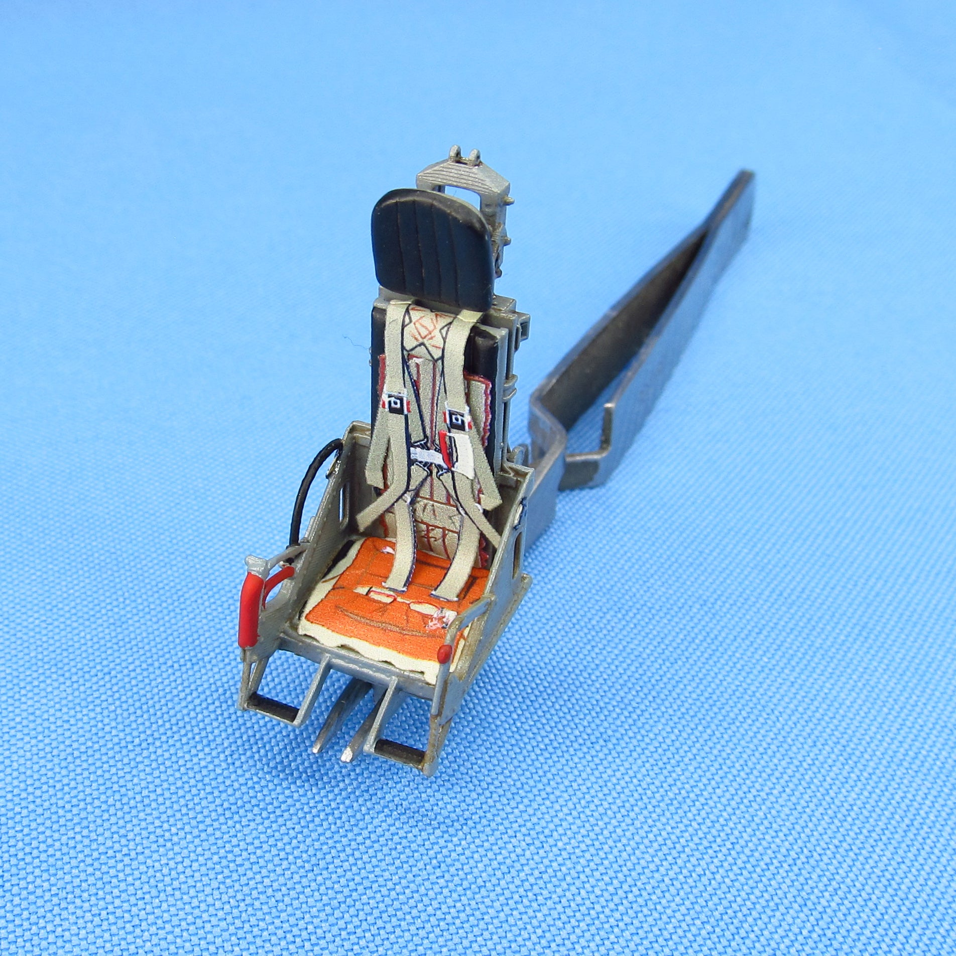 Ejection Seat KK-1 for MiG-15, L-29 and early MiG-17, Seats + 3D Decals 2 pcs Scale 1:32 Metallic Details MDR3229 - For Aircraft Models Kits