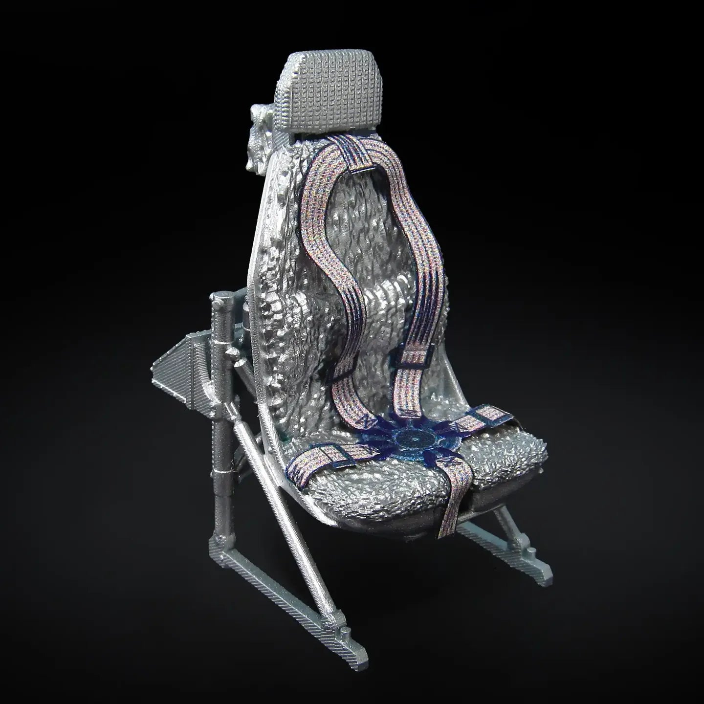 Pilot seats for UH-60, SH-60, MH-60 early Scale 1:32 Metallic Details MDR3259