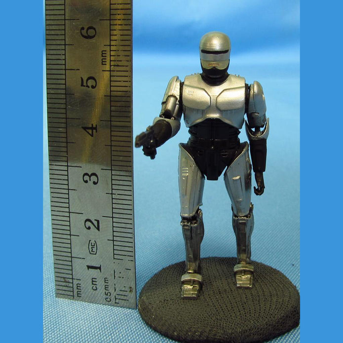 Fighting robot C Scale 1:35 Metallic Details MDR3521