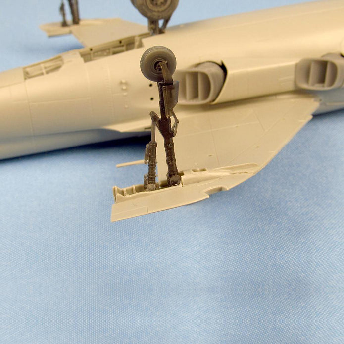 Harrier GR1/GR3, Landing Gears with Wheels (for Kinetic) Scale 1:48 Metallic Details MDR48124