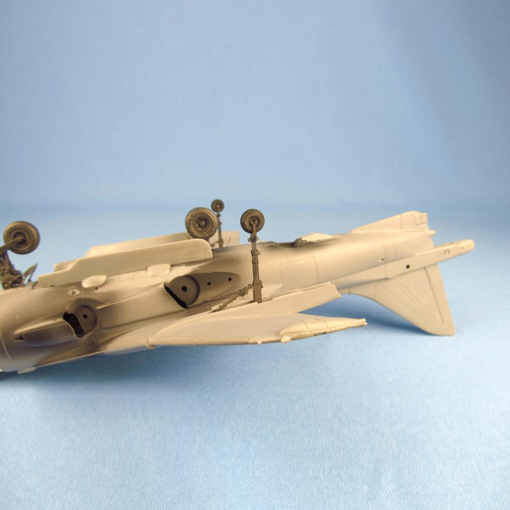 Harrier GR Mk,7/9, Landing Gears with Wheels (for Hasegawa) Scale 1:48 Metallic Details MDR48133