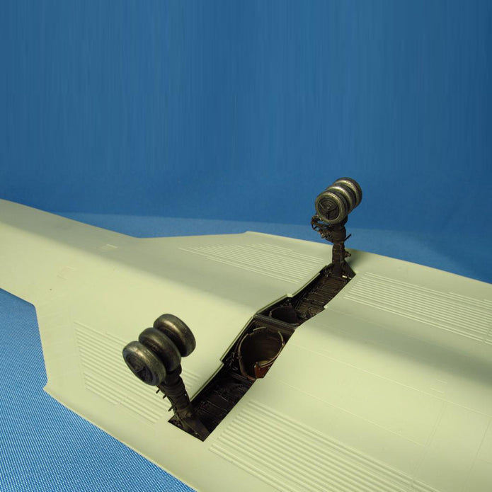 Lockheed SR-71 Blackbird, Landing Gears, Wheel Bays, Wheels (for Revell) Scale 1:48 Metallic Details MDR48138