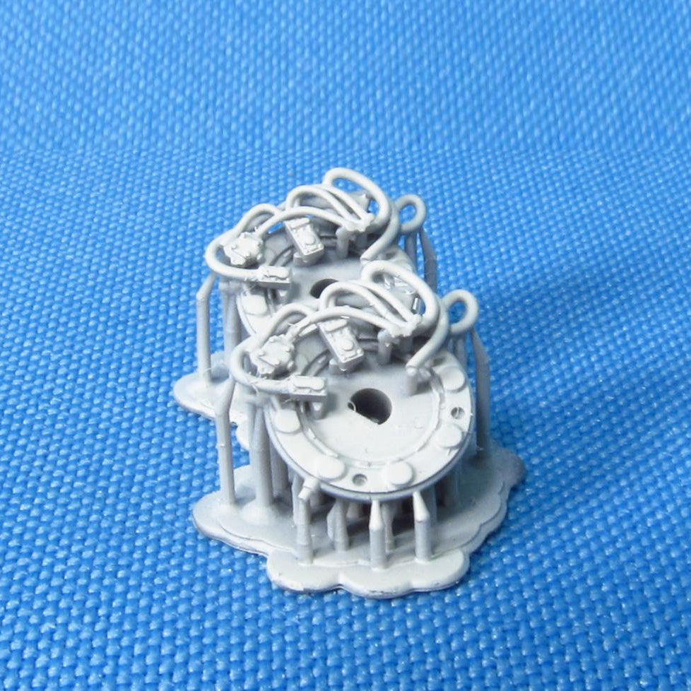 Sukhoi Su-27, Landing Gears (for Kitty Hawk) Scale 1:48 Metallic Details MDR48143