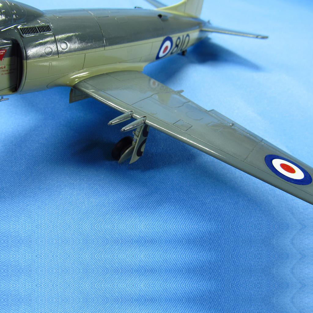Supermarine Attacker FB.2, Landing Gears, Wheels (for Classic Airframes, Trumpeter) Scale 1:48 Metallic Details MDR48168