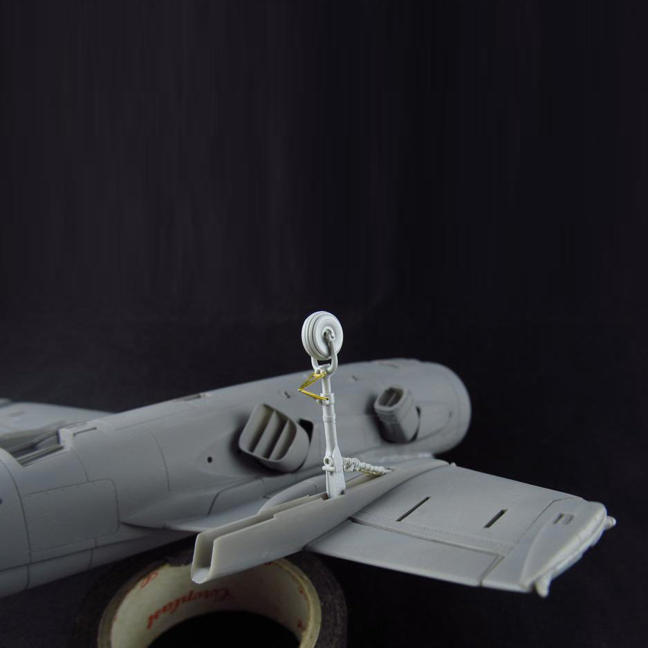 BAe Harrier GR7/GR9. Swiveling Nozzles and outrigger Wheels Scale 1:48 Metallic Details MDR4816