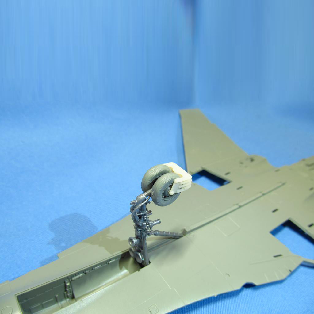 Su-35, Landing Gears (for GWH) Scale 1:48 Metallic Details MDR48180