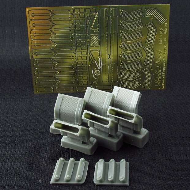 AH-64 Apache helicopter model, Longbow Exhaust Pipes Scale 1:48 Metallic Details MDR4819