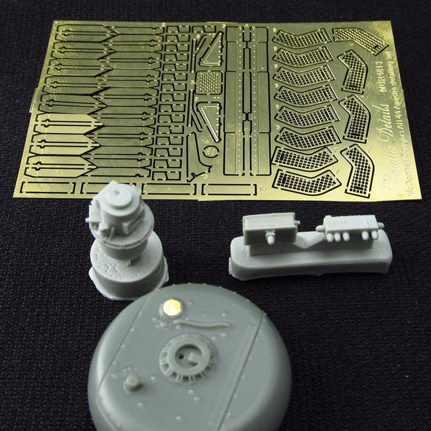 AH-64 Apache helicopter model, LongBow Radar Scale 1:48 Metallic Details MDR4820