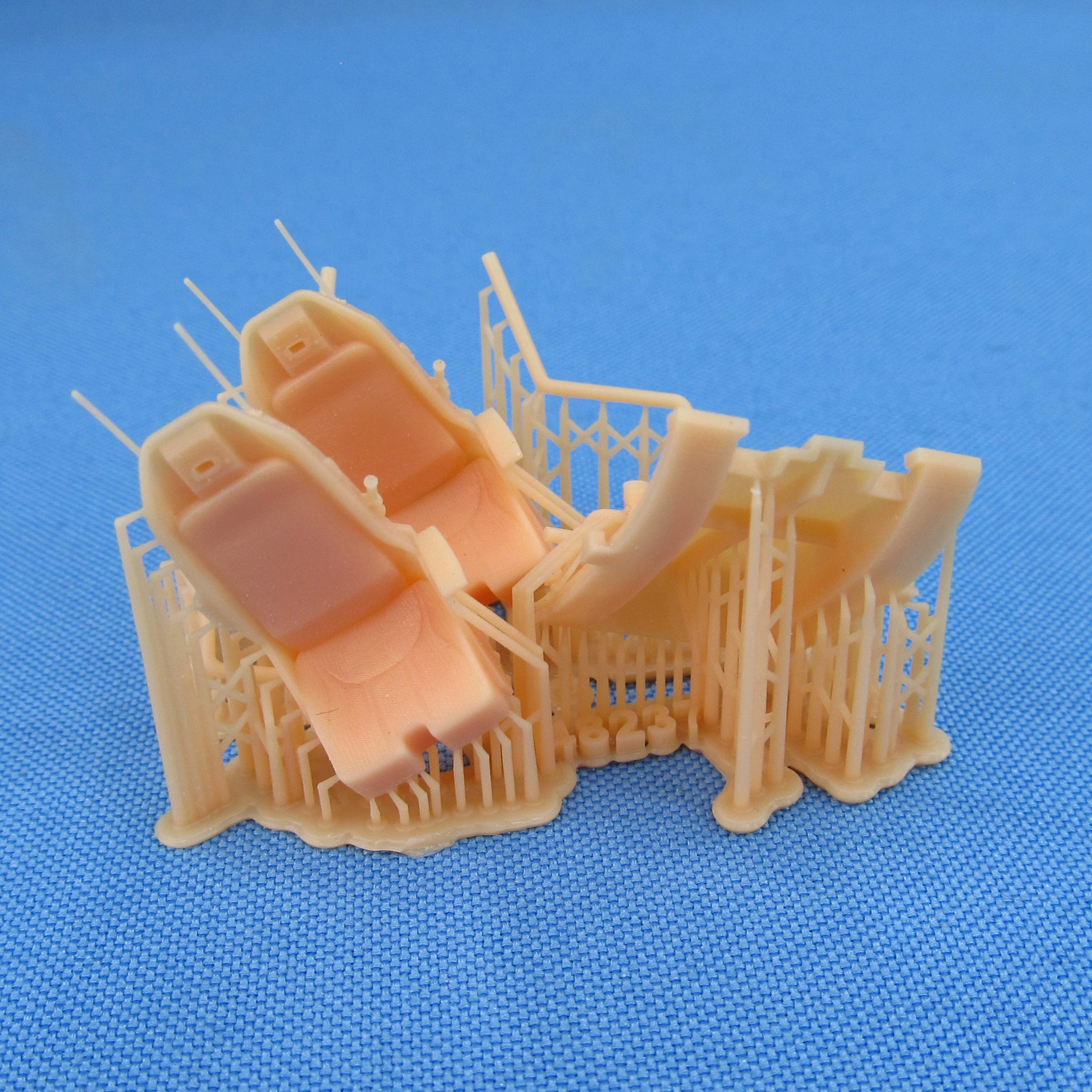 Bell Boeing V-22 Osprey, 3D-printed parts and Color Printing for Detailing of Cockpit Interior Elements and 2 Pilot Seats (for HobbyBoss) Scale 1:48 Metallic Details MDR48237