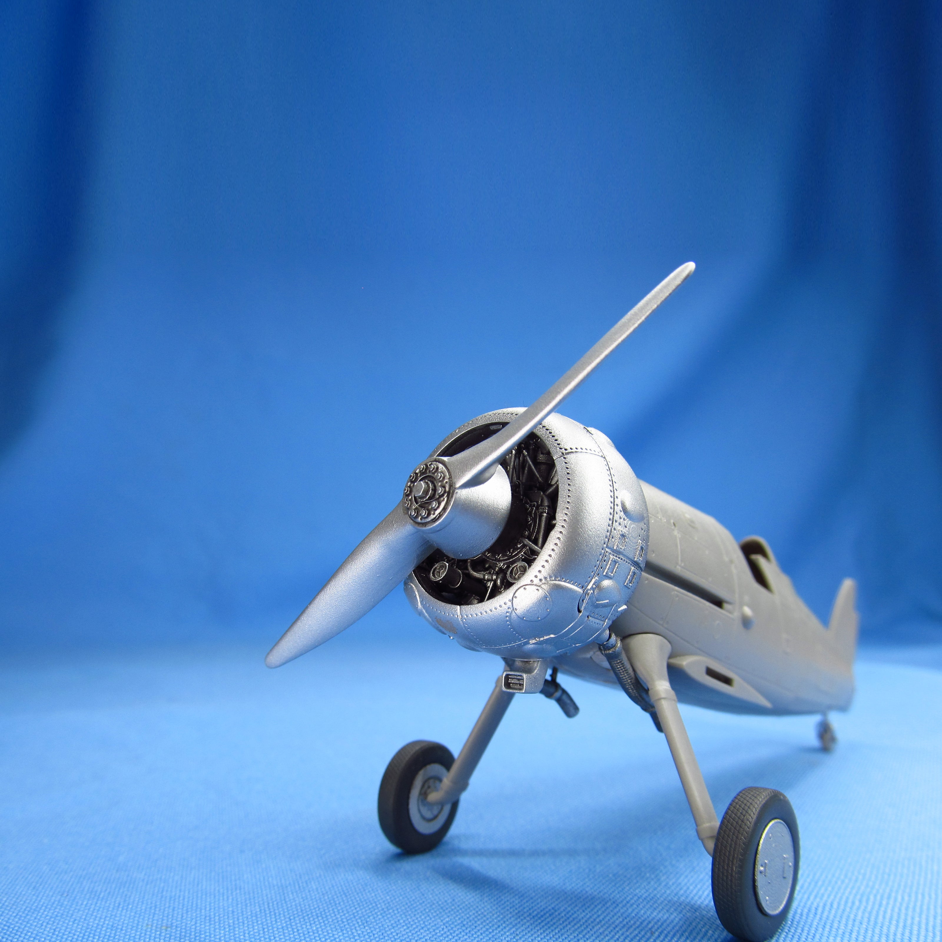Gloster Gladiator, Exterior - Cowling, Engine, Radiator, Guns, Wheels, Propeller (Resin, 3D-Printed) Scale 1:48 (Recommended for kit: Roden, Merit International, I Love Kit) Metallic Details MDR48241 - For Aircraft Model Kits
