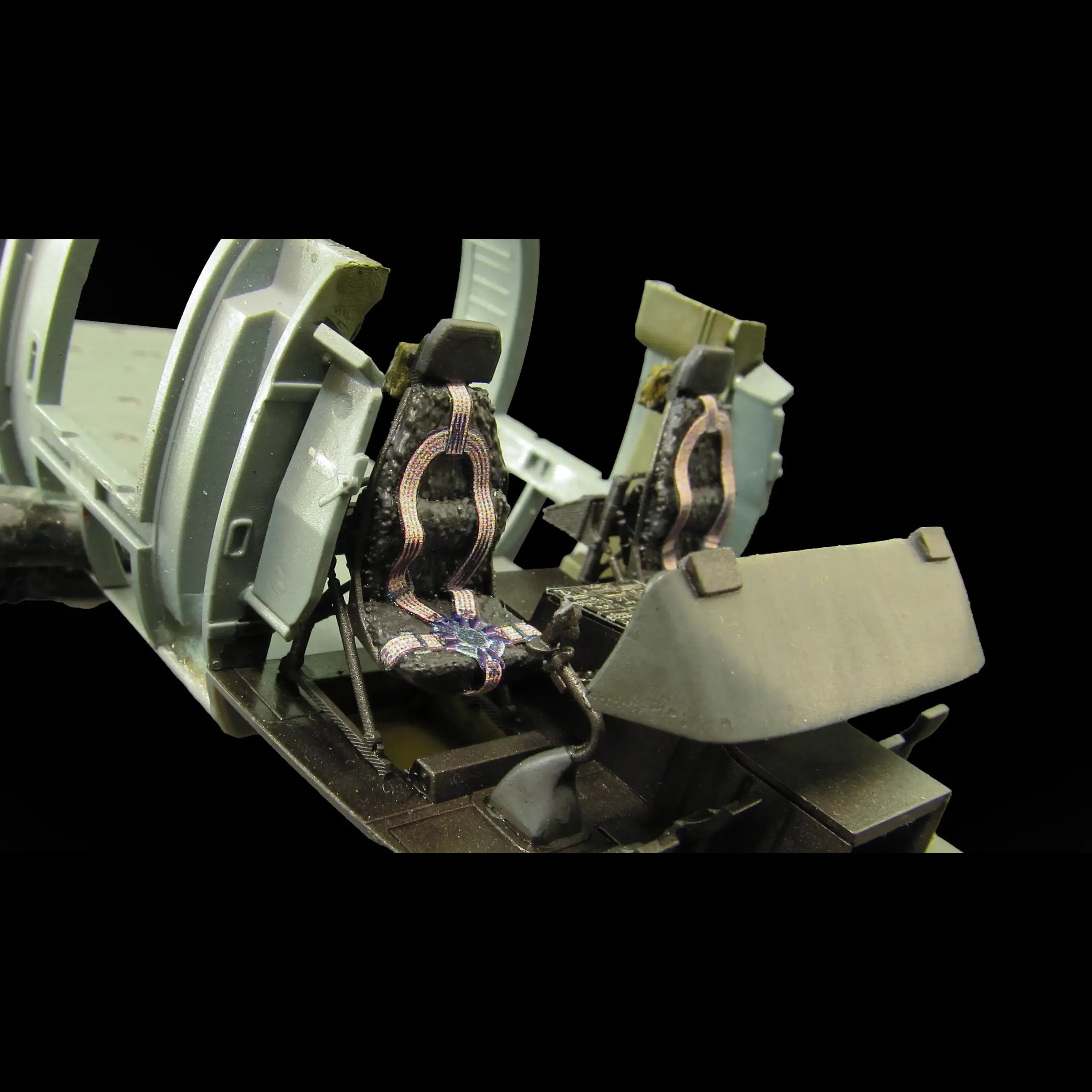 Pilot seats for UH-60, SH-60, MH-60 early Scale 1:48 Metallic Details MDR48290