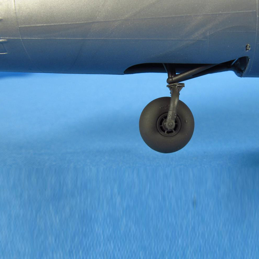 Boeing B-17 Flying Fortress, Wheels with Cover (for Revell/Monogram) Scale 1:48 Metallic Details MDR4865