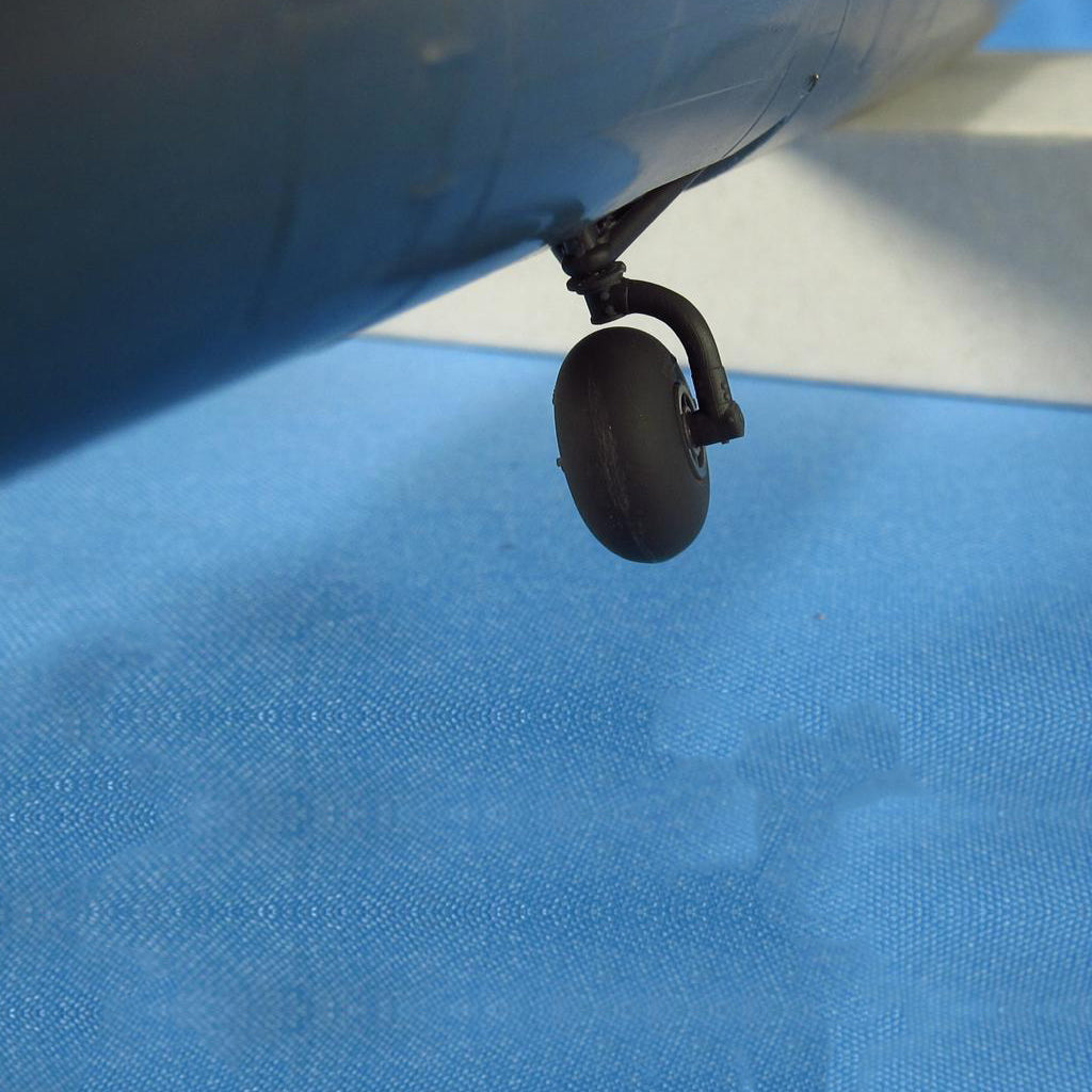 Boeing B-17 Flying Fortress, Wheels Uncovered (for Revell/Monogram) Scale 1:48 Metallic Details MDR4866