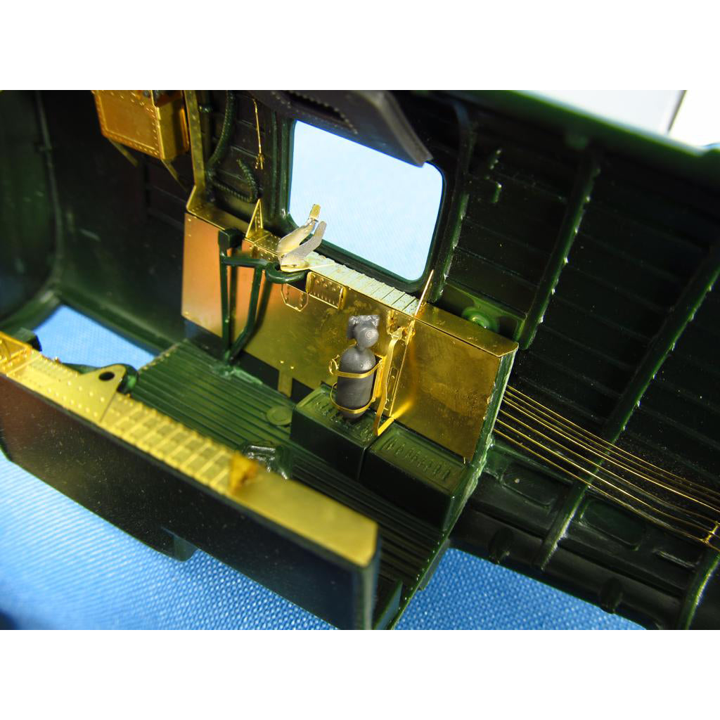 Consolidated B-24 Liberator, Waist-gunners Cabin (for Revell/Monogram) Scale 1:48 Metallic Details MDR4881