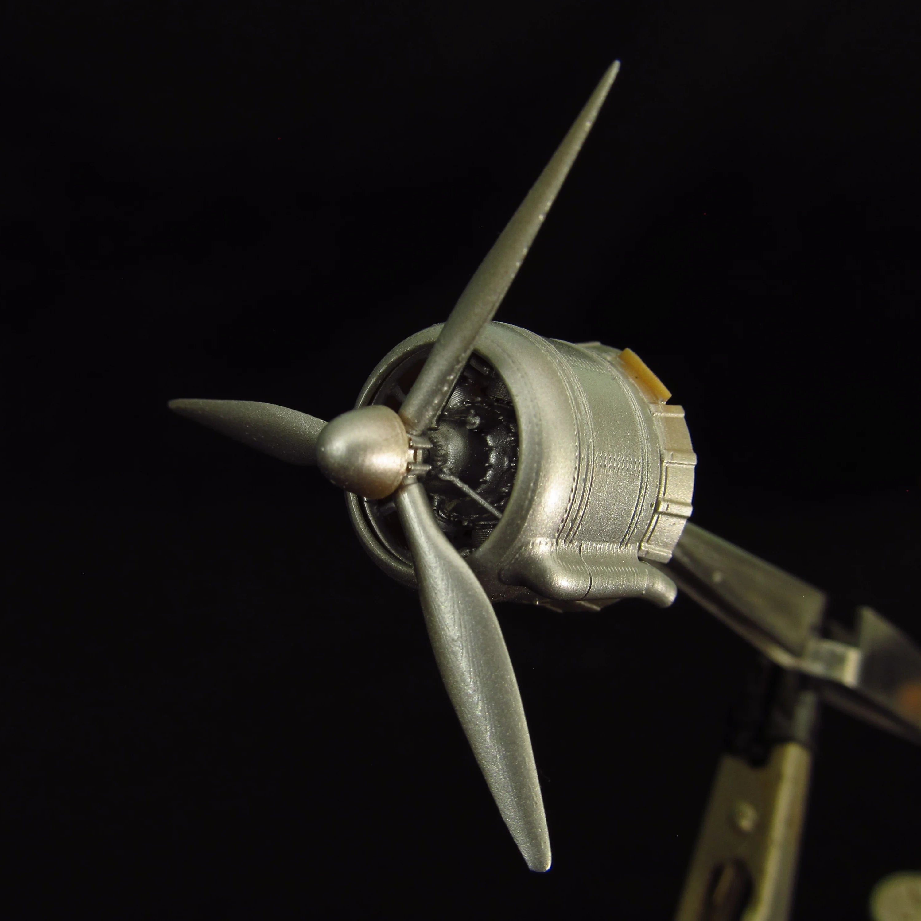 Bristol Beaufort, Cowlings, Propeller and Engines Detailing set (3D-Printed) Scale 1:72 Metallic Details MDR72107 - For Model Kits Aircraft
