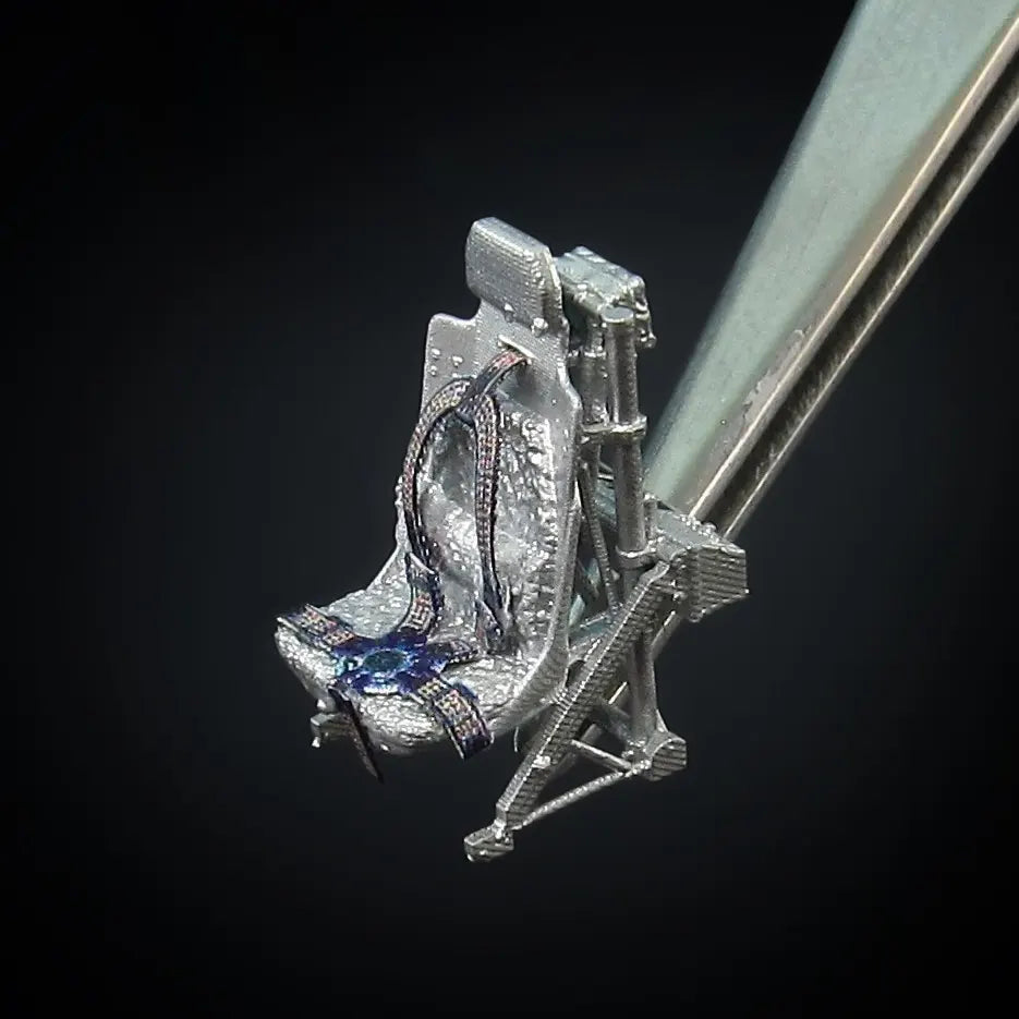 Pilot seats for Sikorsky UH-60, SH-60, MH-60 late Scale 1:72 Metallic Details MDR72118