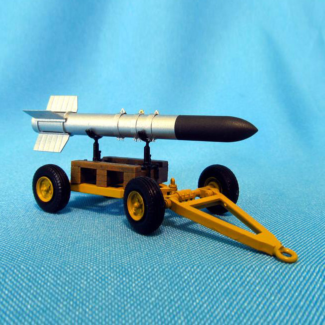 Tiny Tim Rocket with trailer Scale 1:72 Metallic Details MDR7228