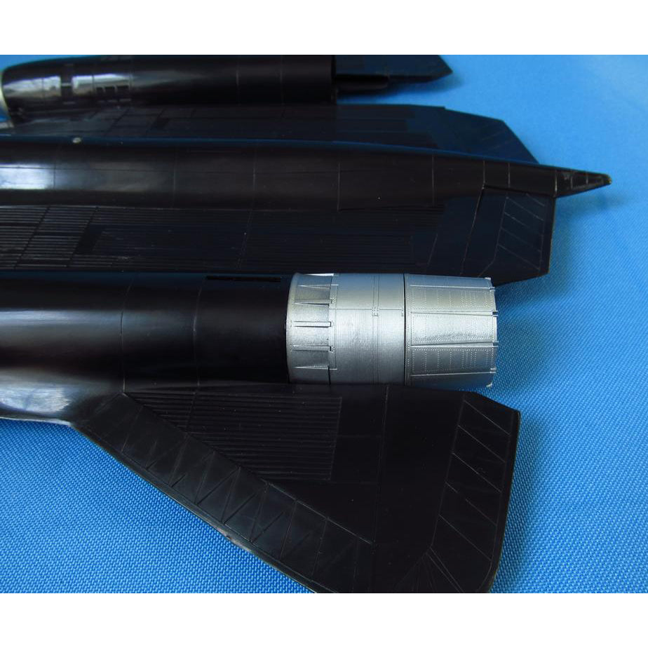 Lockheed SR-71 Blackbird, Jet Nozzles (for Revell/Monogram, Italeri) Scale 1:72 Metallic Details MDR7242