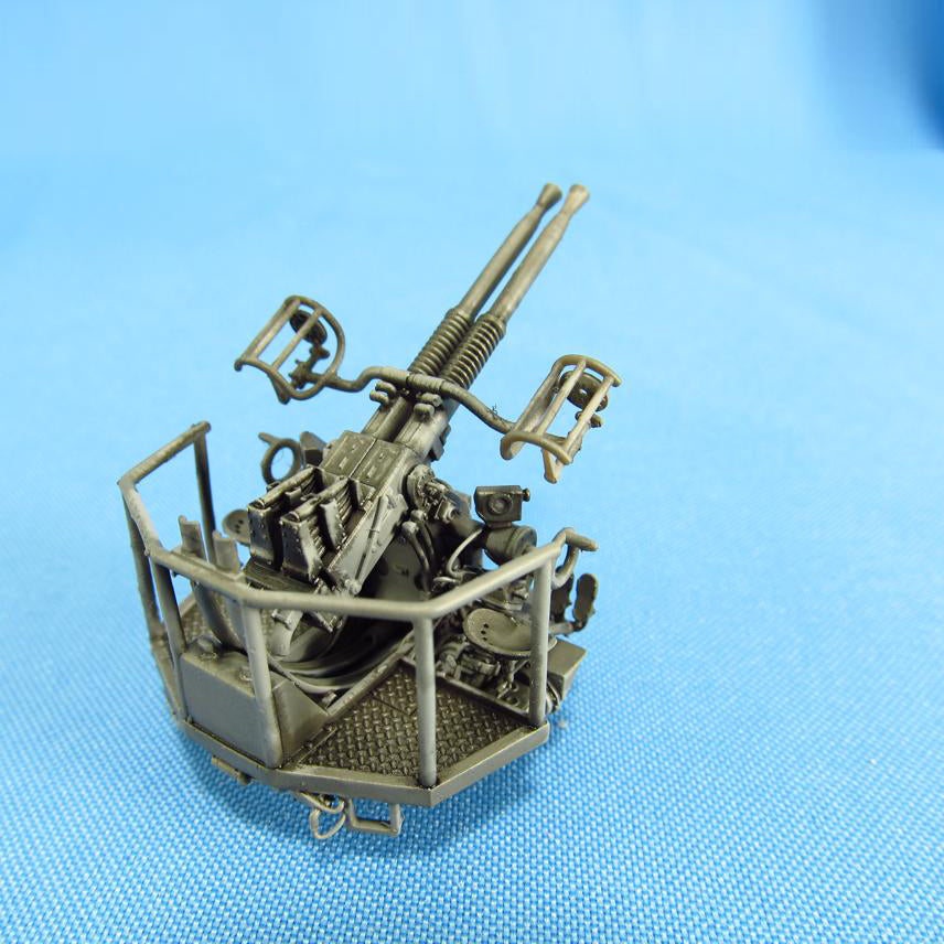 Twin 40 mm Bofors guns Scale 1:72 Metallic Details MDR7252