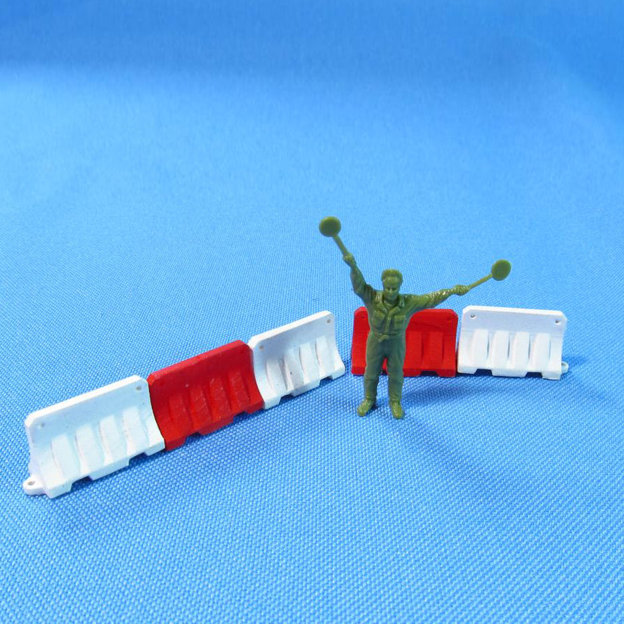 Water Filled Barriers for Dioramas Scale 1:72 Metallic Details MDR7257