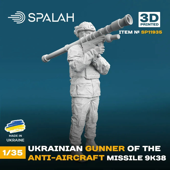 Spalah SP11935 Figure Ukrainian anti-aircraft gunner of the anti-aircraft missile system 9K38 Scale 1:35