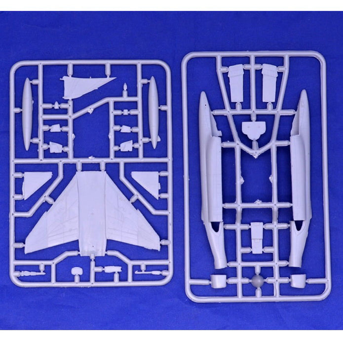 Fighter McDonnell Douglas F4J Phantom II, Aircraft Model Kit Scale 1:144 SOVA-M SVM 14001