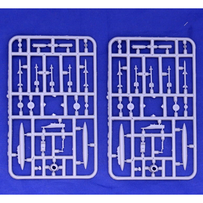 Fighter McDonnell Douglas F4J Phantom II, Aircraft Model Kit Scale 1:144 SOVA-M SVM 14001