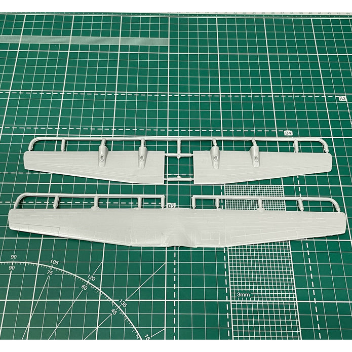 Lockheed EC-130V Hercules (AEW&C), Aircraft Model Kit Scale 1:144 SOVA-M SVM 14002
