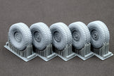 HMMWV MT/R 24-bolt Sagged Wheel Set (for Academy, ICM, Universal) 1:35 Scale X WM 35001S
