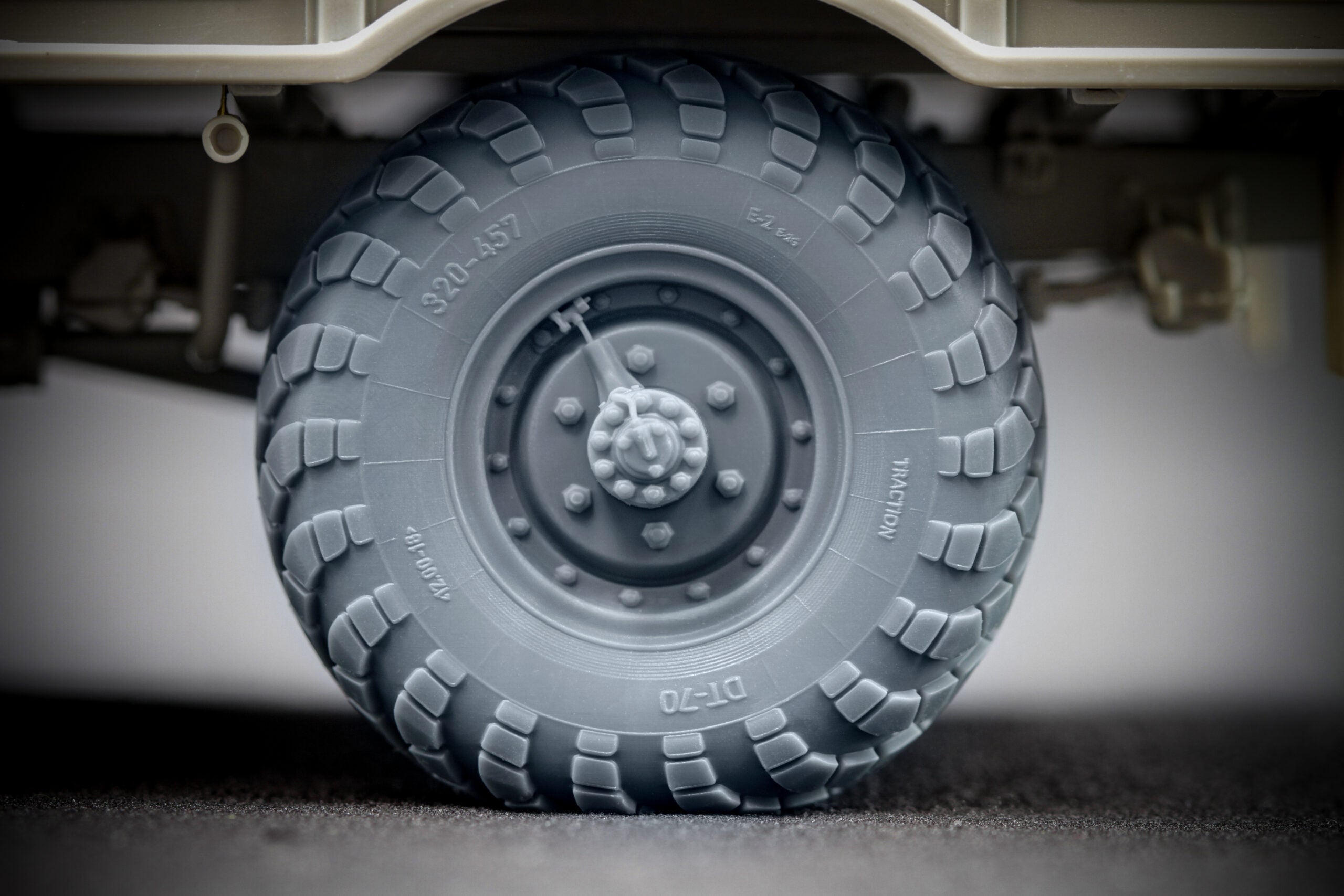 GAZ-66 Sagged Wheel Set (for Trumpeter model kit) 1:35 Scale X WM 35005S