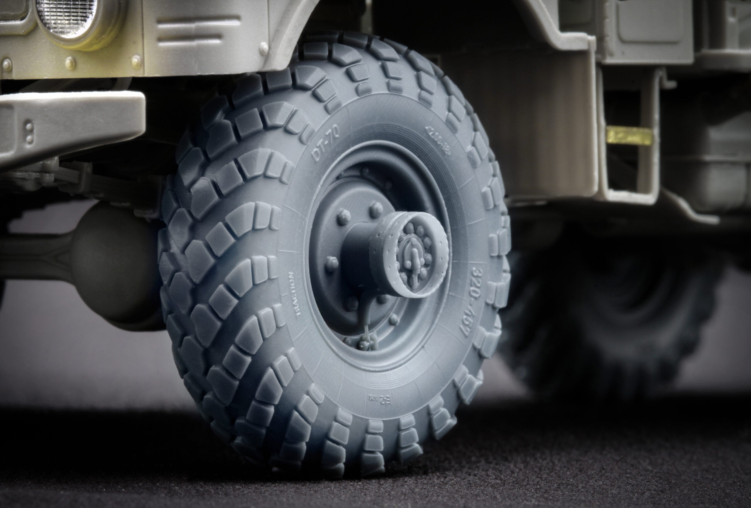 GAZ-66 Ordinary Wheel Set (forTrumpetermodel kit) 1:35 Scale X WM 35005