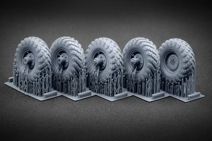 GAZ-66 Ordinary Wheel Set (forTrumpetermodel kit) 1:35 Scale X WM 35005